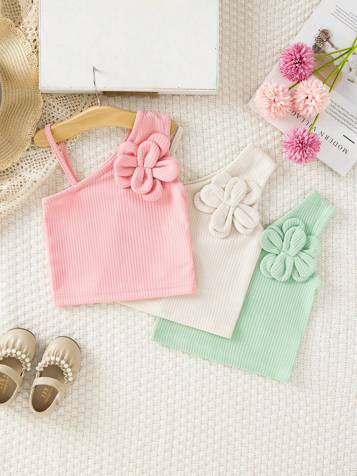 Young Girls Asymmetric Neckline Hollow Flower Applique Sleeveless Tank Top