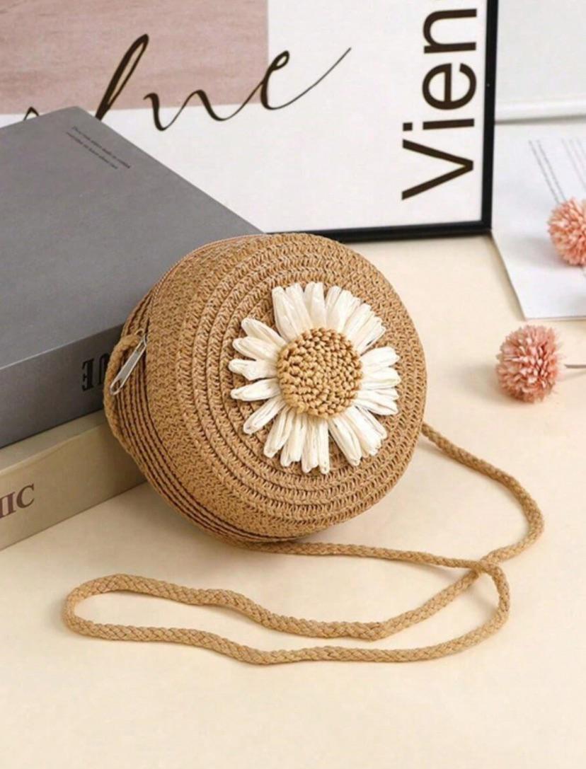 Straw Flower Design Crossbody Bag