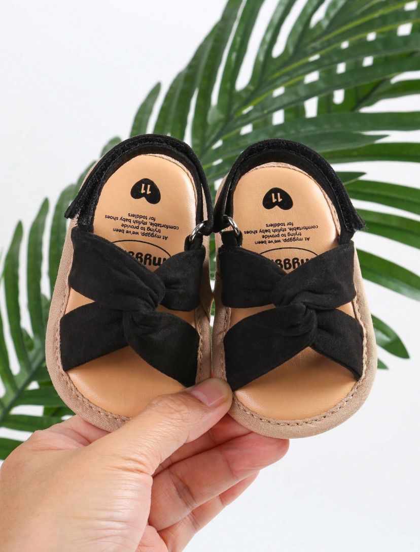 Twist Decor Slingback Sandals