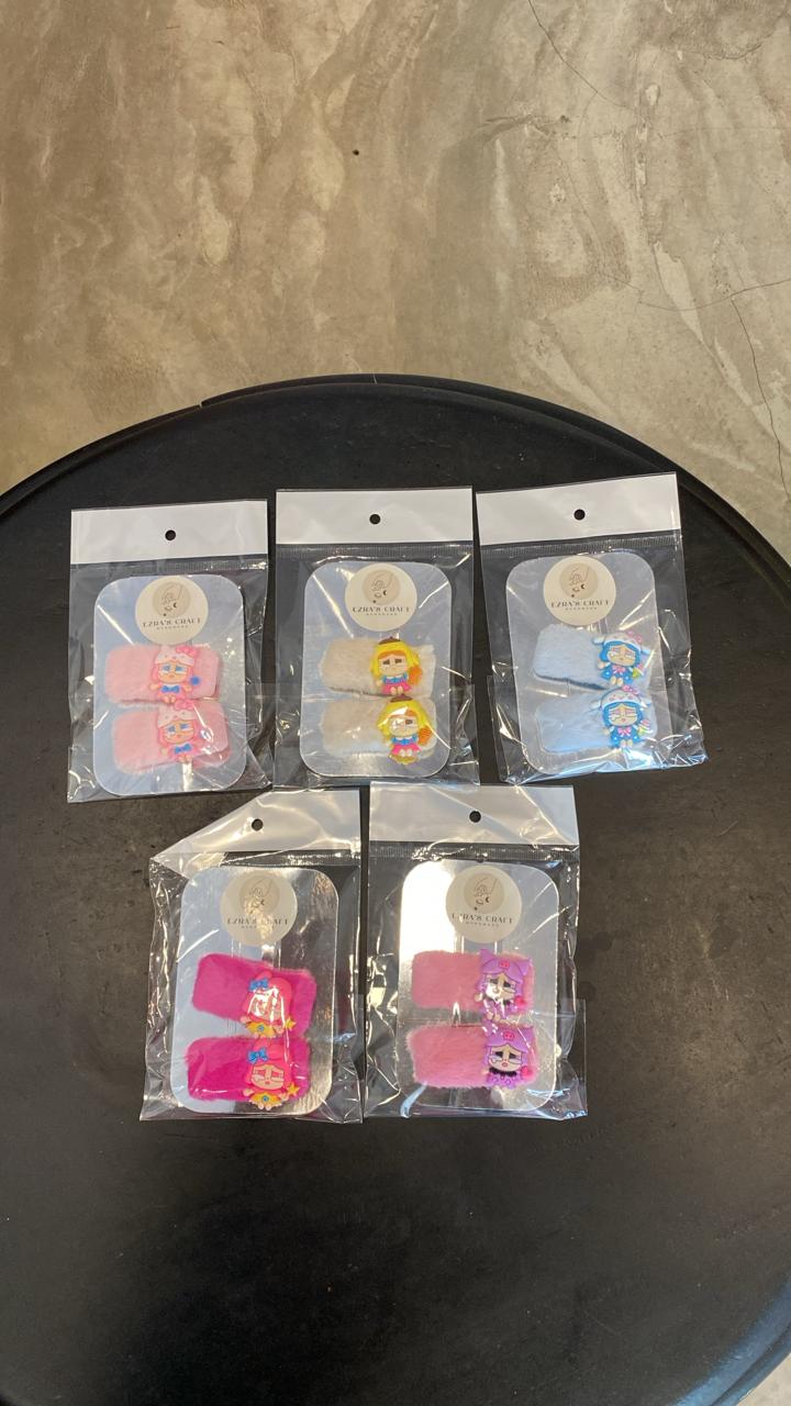 Ezra's Craft Fluffy Clips