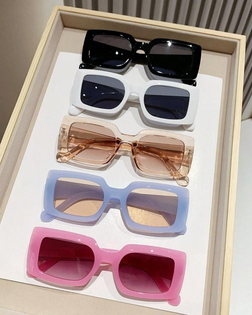 BB Vintage Square Frame Shades