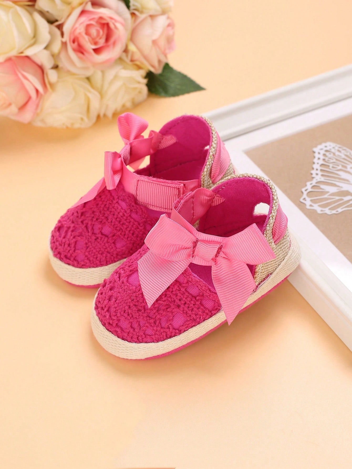 Hot pink bow knot baby shoes