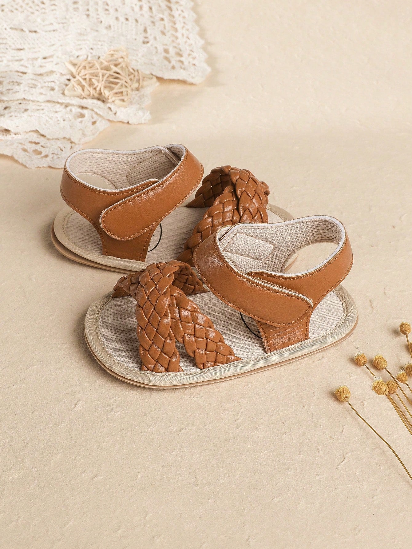 Brown beaded sandals [0-1Y]