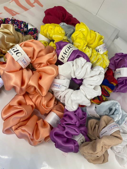 Scrunchies | Bee free