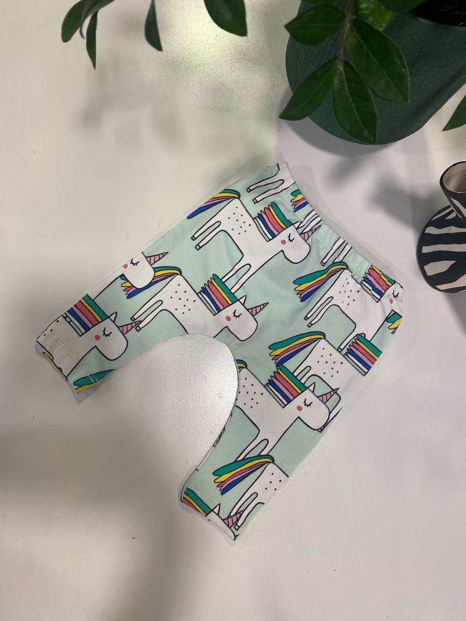 White Unicorn Theme Leggings