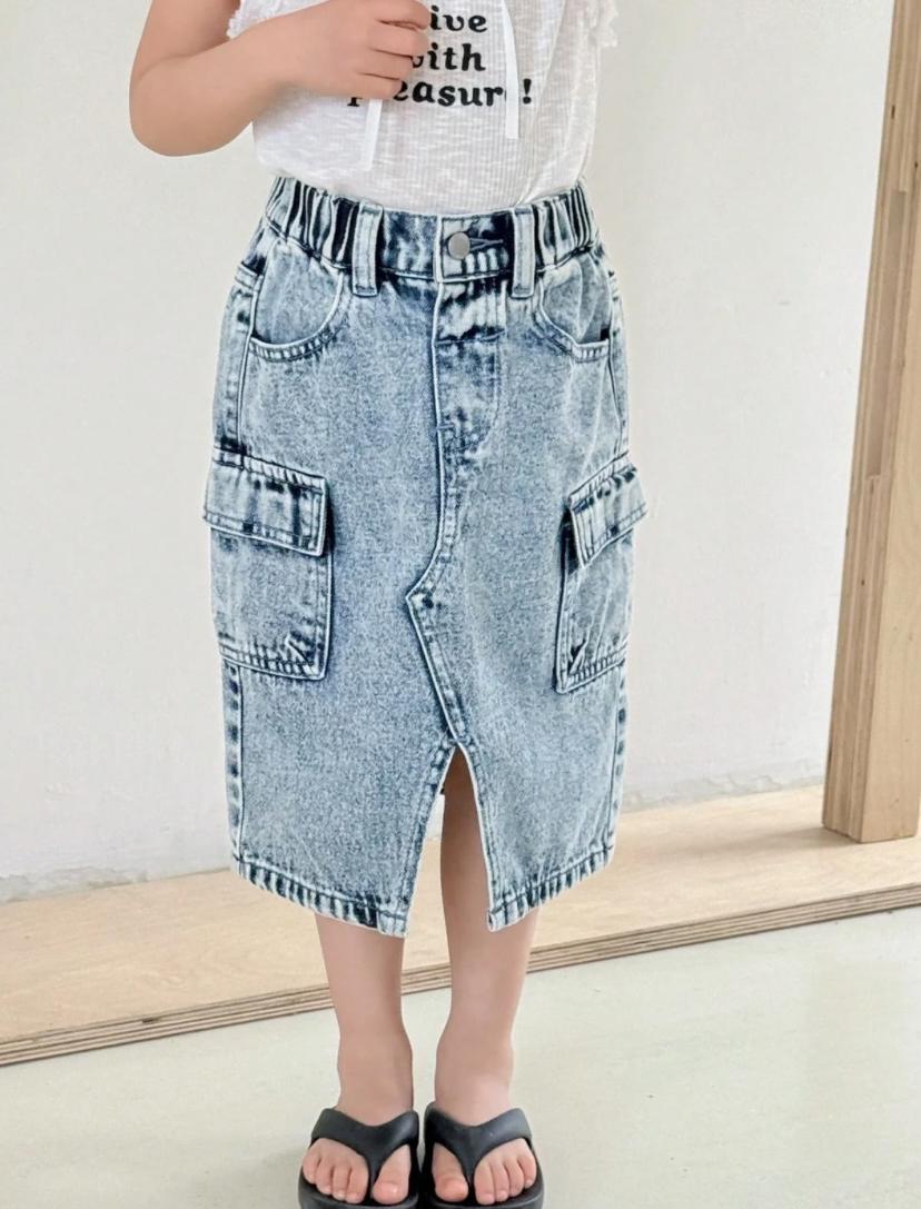 Young Girls Frayed Hem Denim Skirt