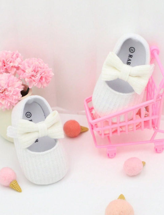 White Cute Soft & Comfortable Shoes