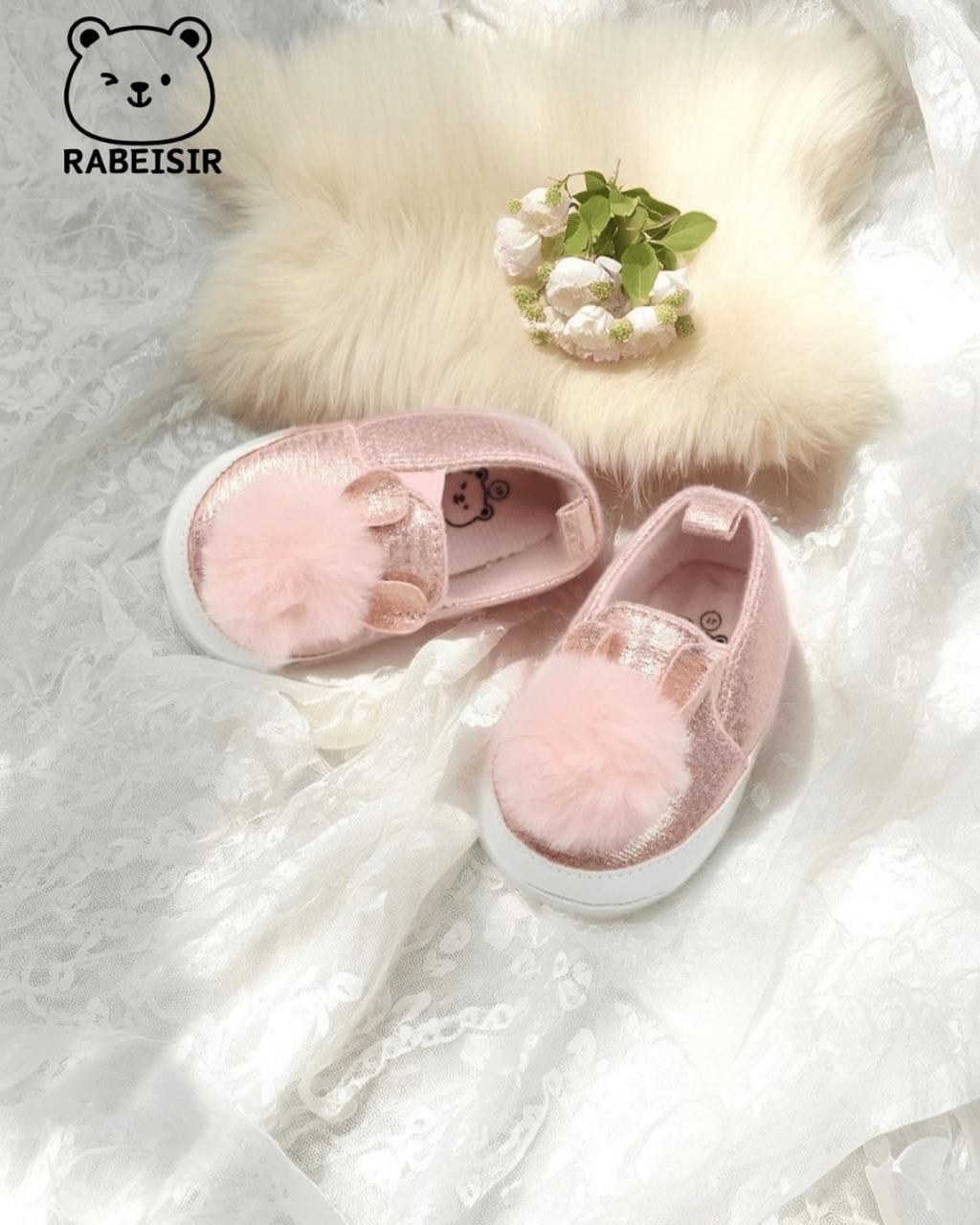Cute Plush Ball Flat Shoes