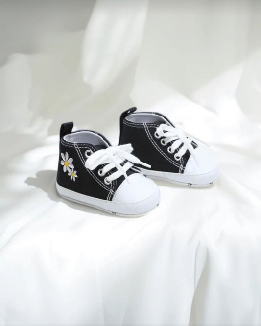 BB Cute Embroidered Daisy Sneakers