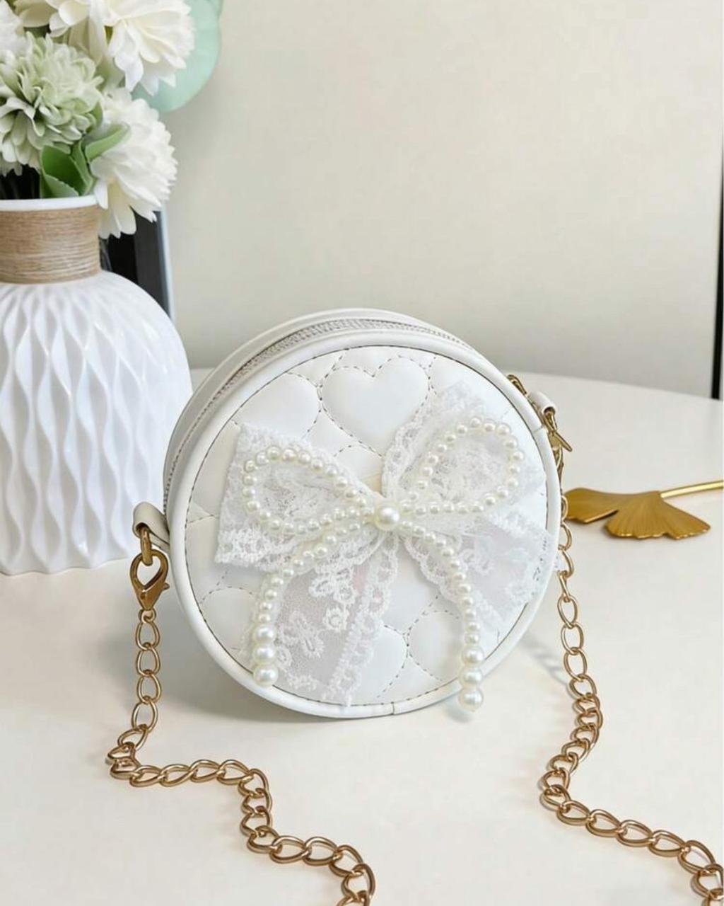 BB White Lace Bow Chain Crossbody Round Bag
