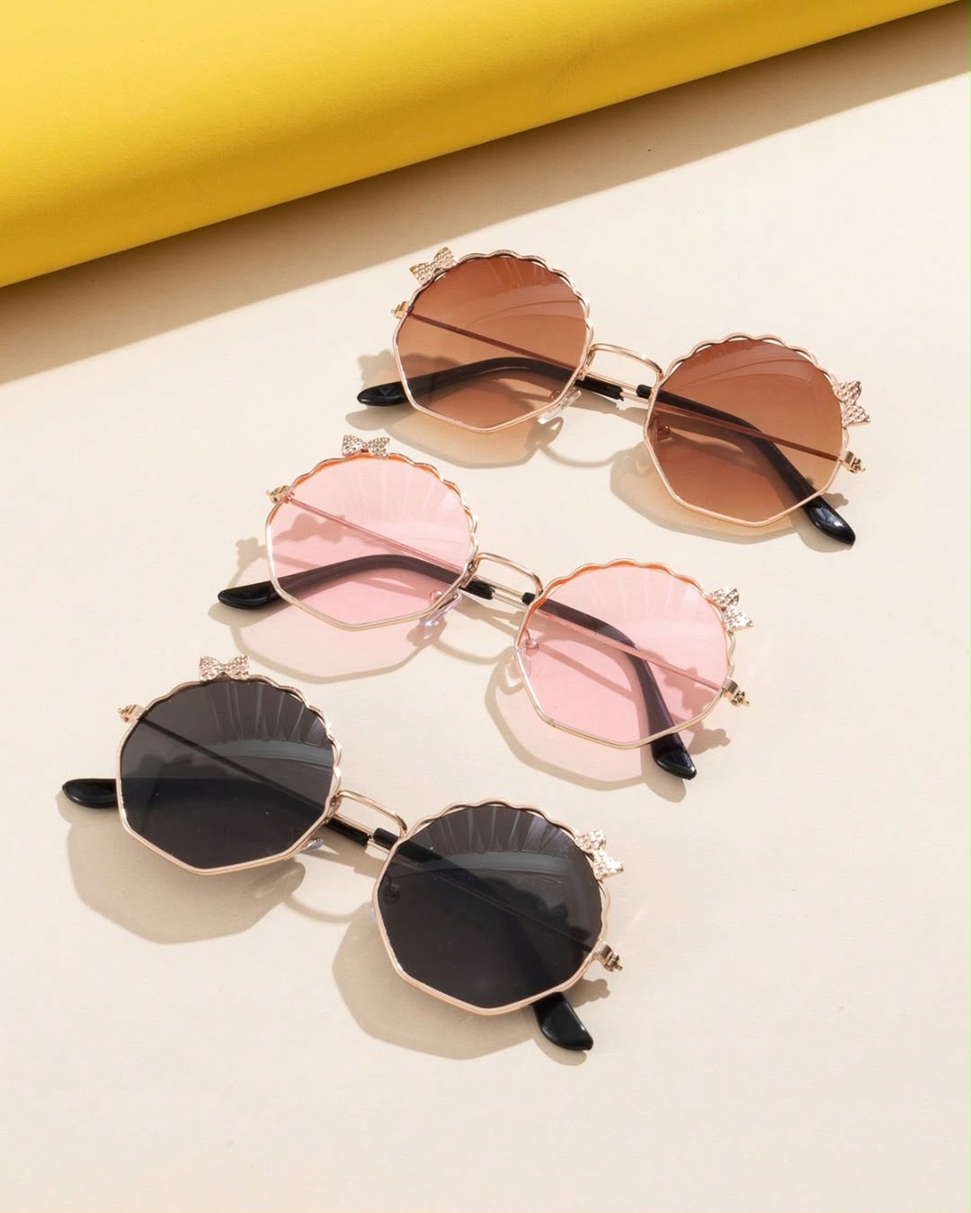 BB Cute Bow Detailed & Tinted Lenses Shades