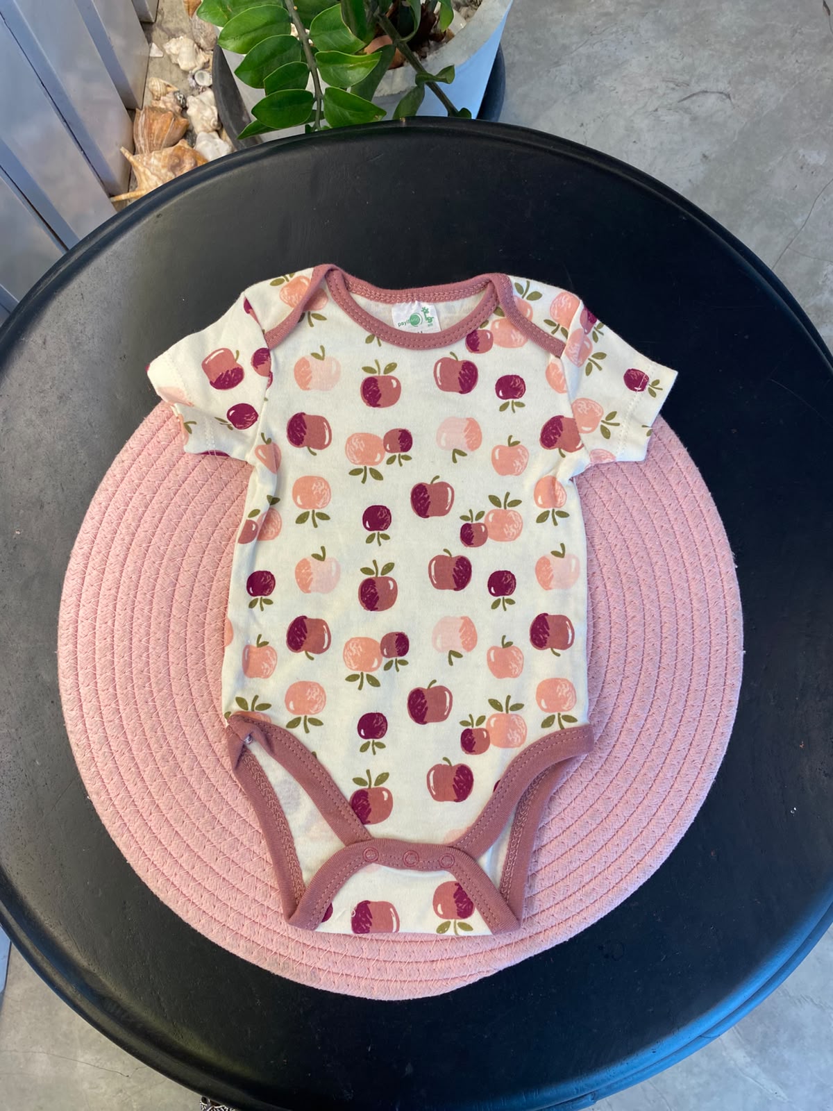 Newborn Short Sleeve Bodysuit | 3M