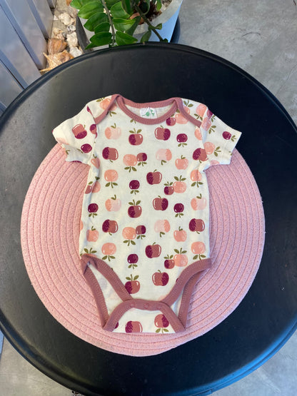 Newborn Short Sleeve Bodysuit | 3M