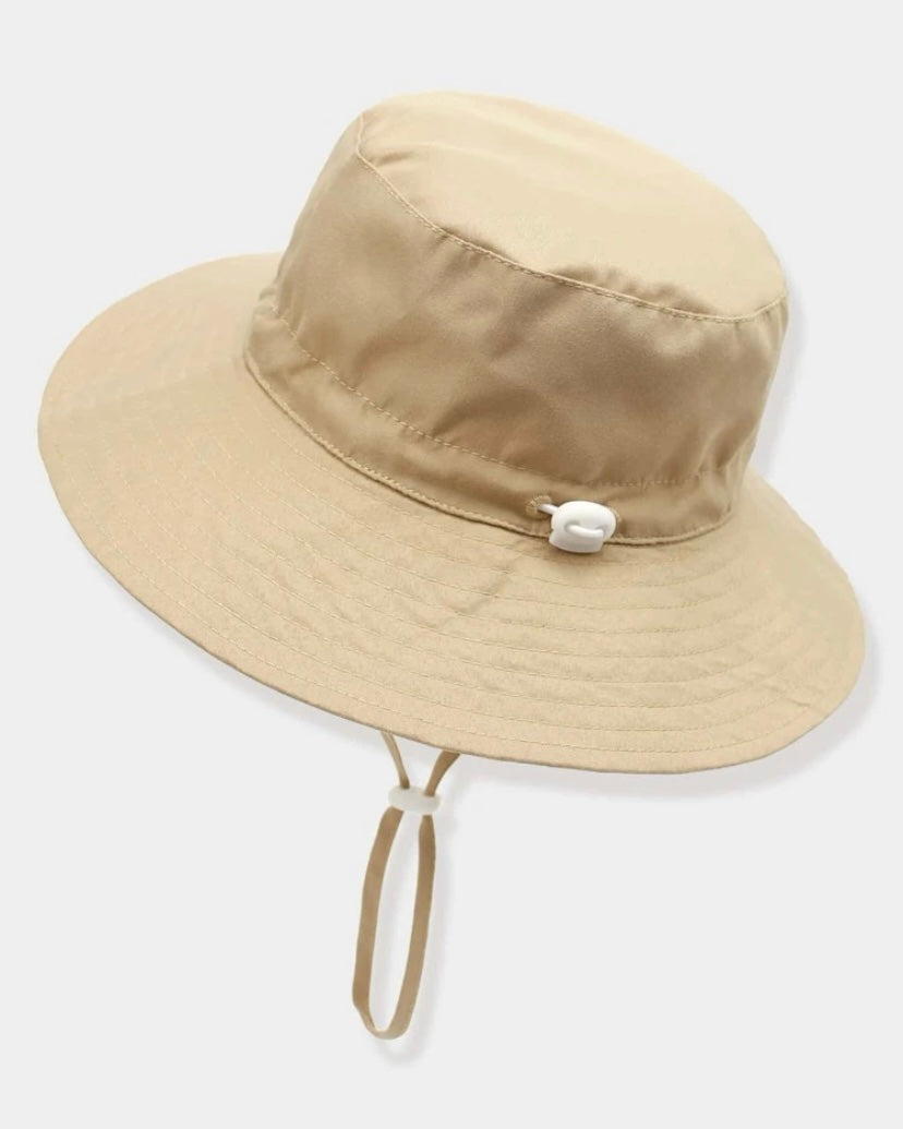 Khaki wide brim bucket hat