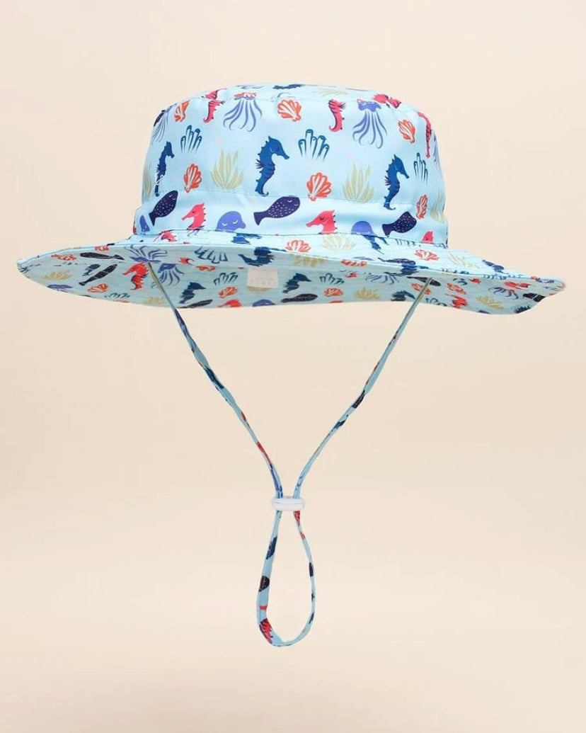 Blue printed wide brim bucket hat